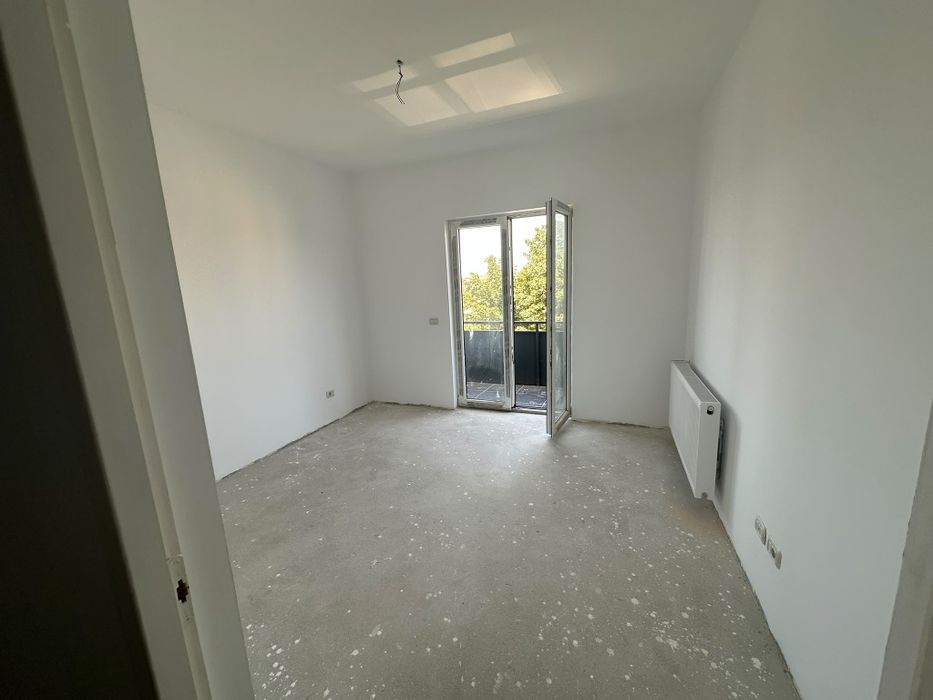 Vând apartament str Retezatului 2