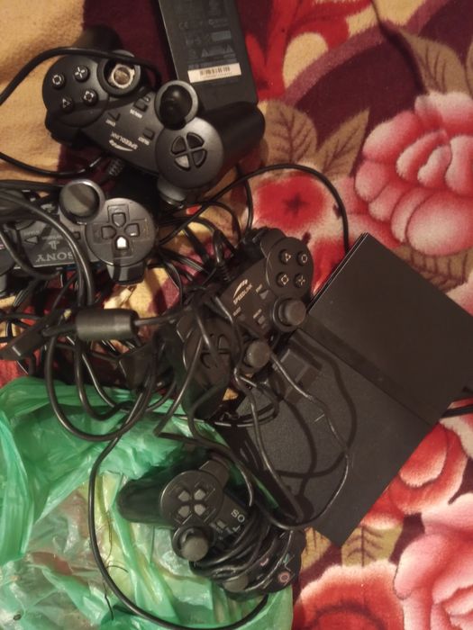 Sony PlayStation 2 работи отлично