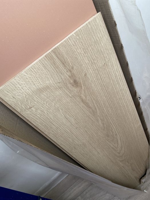 Продам остатки ламината ROOMS