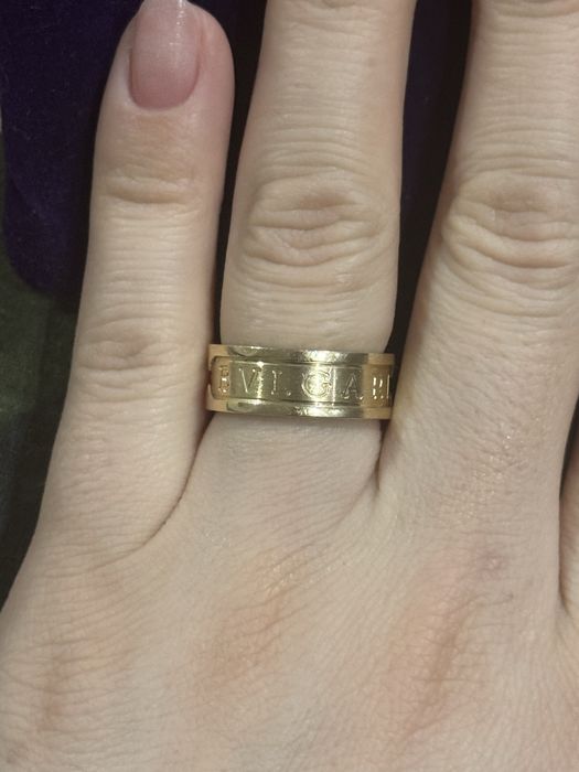 Продам золотое кольцо