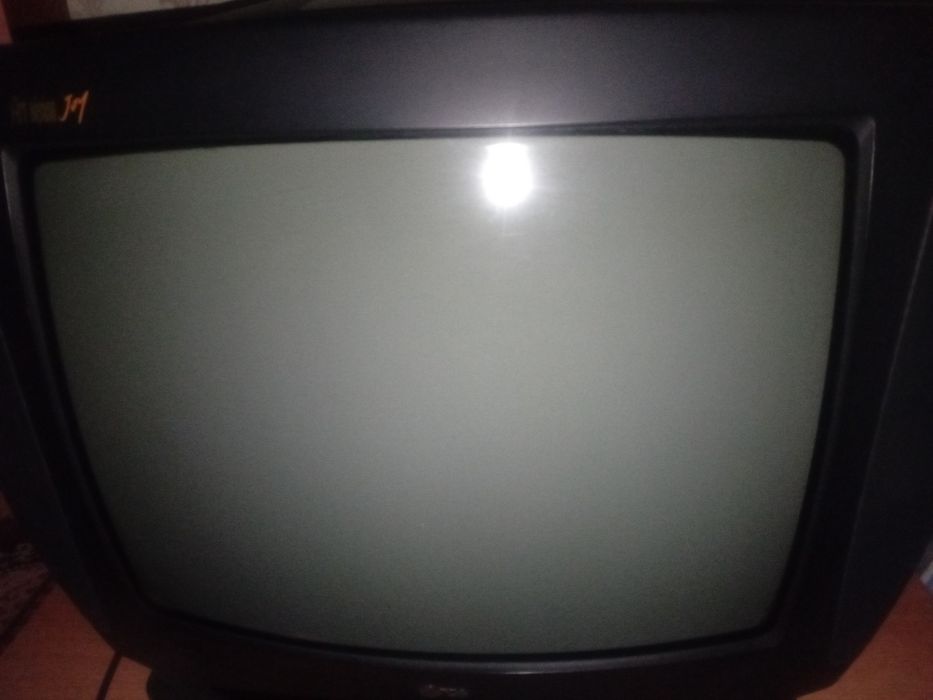 Продам телевизор