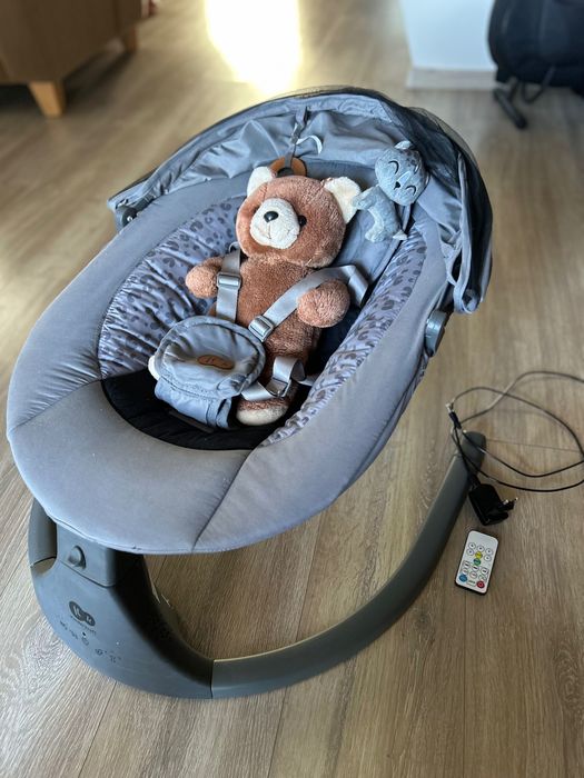 Leagăn electric muzical Kinderkraft Lumi2 cu funcție Bluetooth
