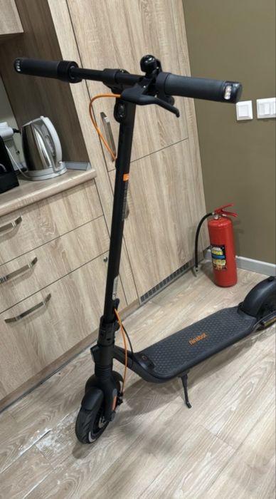 Электросамокат Ninebot F2 Pro черный