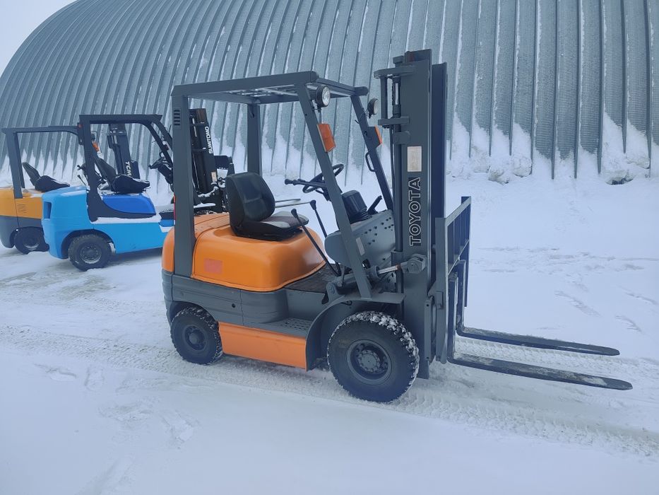 Продам вилочный погрузчик. Кара