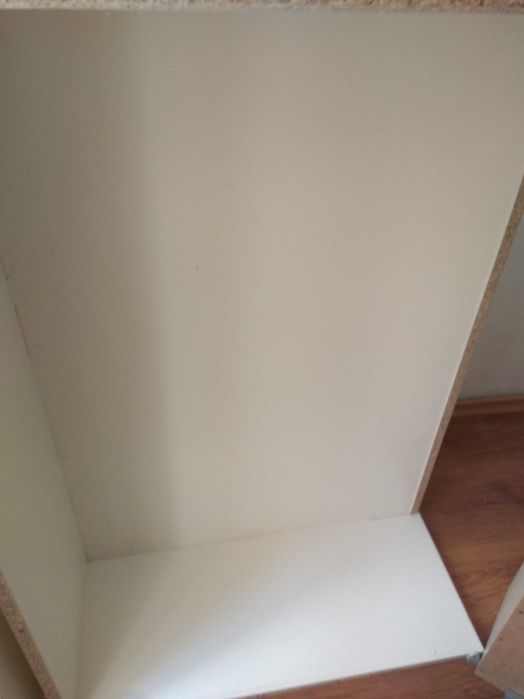 Детско легло в бяло