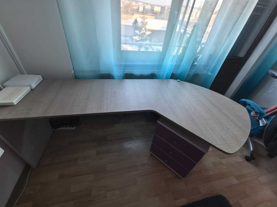 mobilier camera tineret