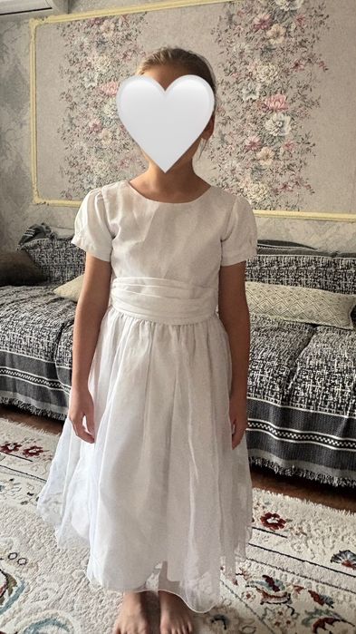 Нарядное платье на 7,8 лет