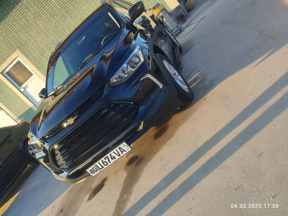 Trakkker ltz pozitsa polniy radnoy