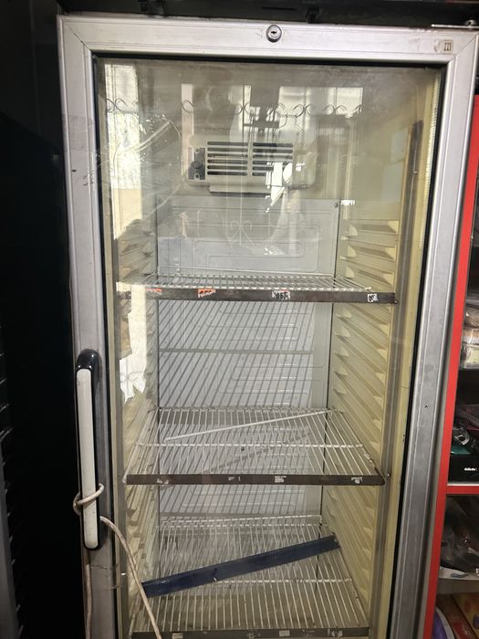 Холодильник  30000