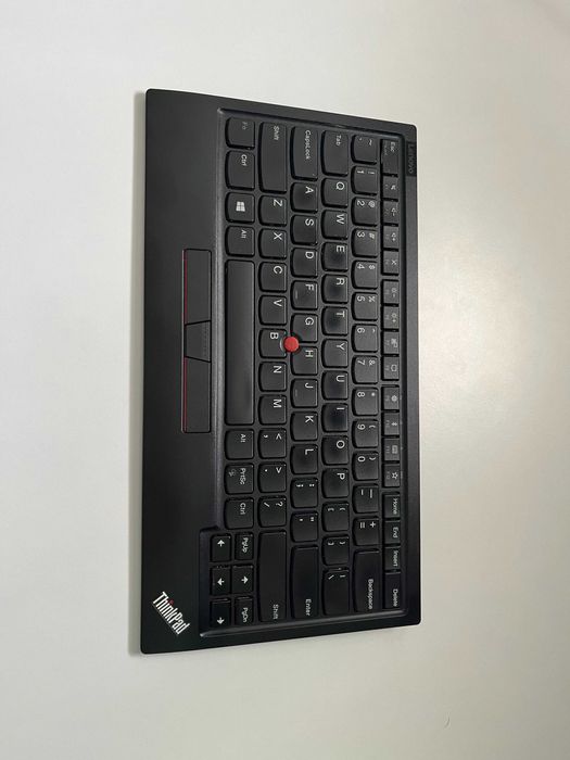 Tastatură Lenovo ThinkPad TrackPoint Keyboard II (model KC 1957)