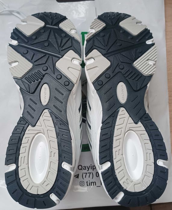 Кроссовки "BONA" 46 размер, новые, не ношенные.