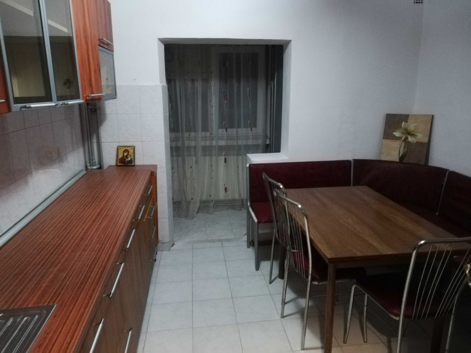 Vand apartament 2 camere M-uri