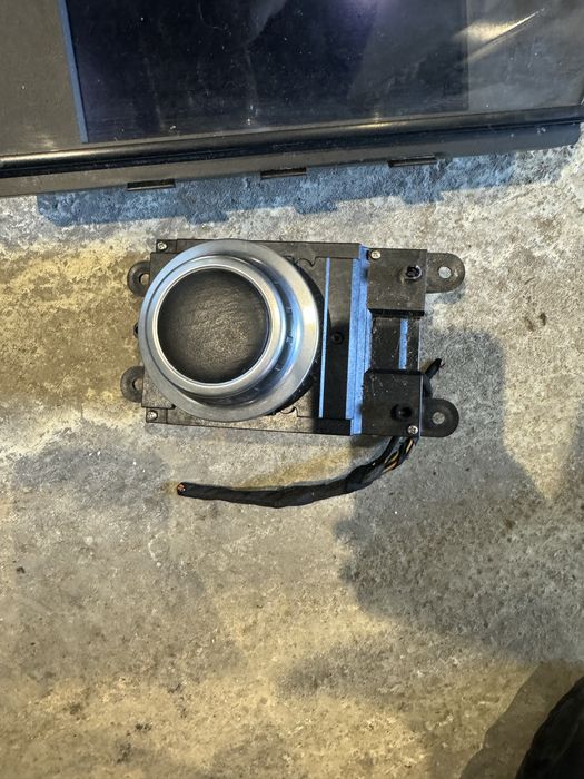 Малка фейс навигация бмв е60 е61 bmw e60 e61 feis navigaciq malka