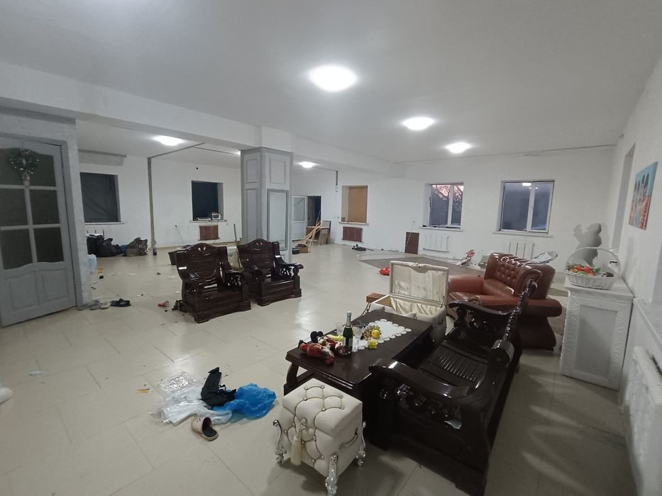 Сдам коммерческое помещение