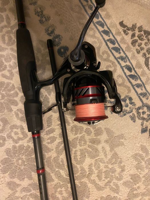 Продам спининг новый