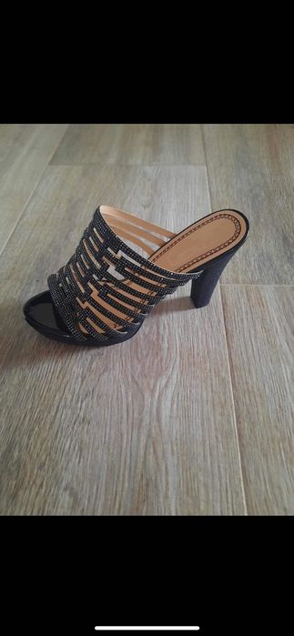 Черни токчета…..