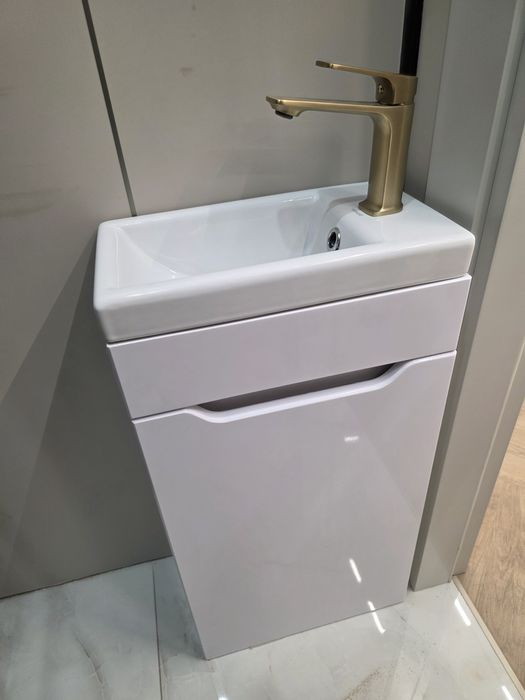 Продам Смеситель со шкафом