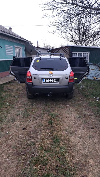 Vând Hyundat Tucson. Primul proprietar.