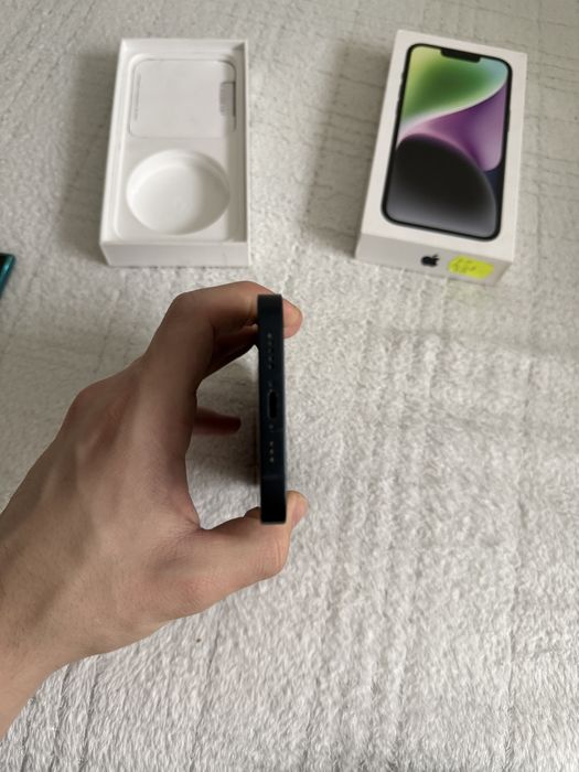 Iphone 14 midnight 83%