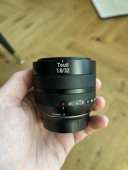 Obiectiv zeiss touit 1.8/32 montura x-mount fuji