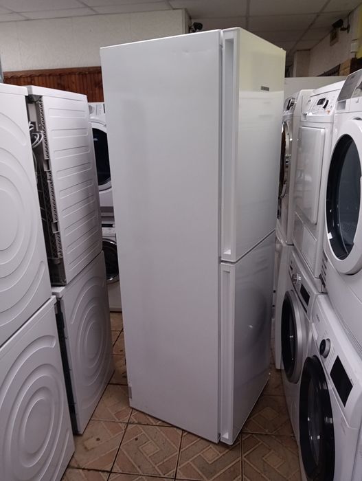 Комбиниран хладилник с фризер Liebherr с 4 чекмеджета 2години гаранция