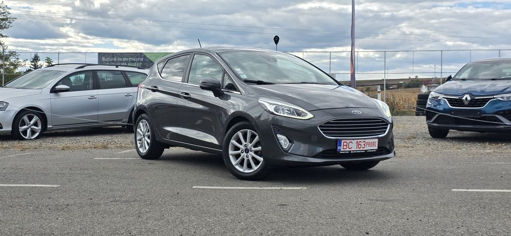 Ford fiesta 1.0i an 2018 lane assist navi  rate