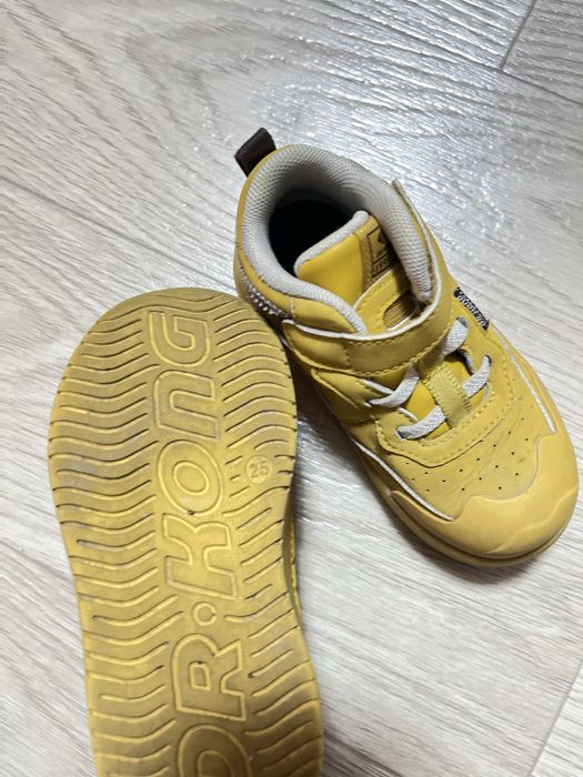 Ботинки-кроссовки dr.kong 25 размер в идеальном состоянии