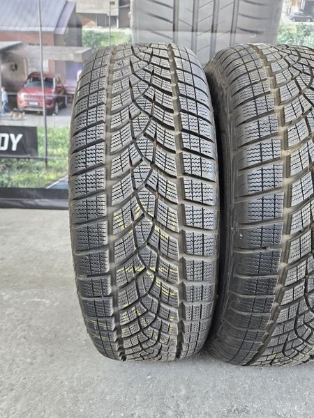 235/60/18 GOODYEAR 3бр
