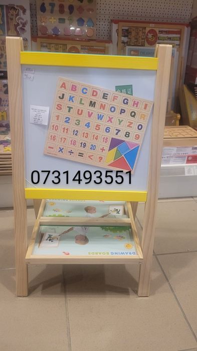 Tabla magnetica cu accesorii pentru copii