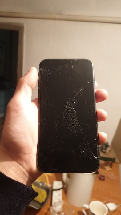 iPhone 11 состояние отличнно