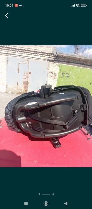 Продам автокресло 6000
