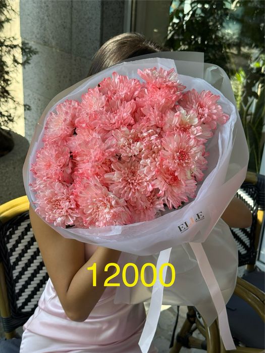 Букет гортензия, хризантема, розы