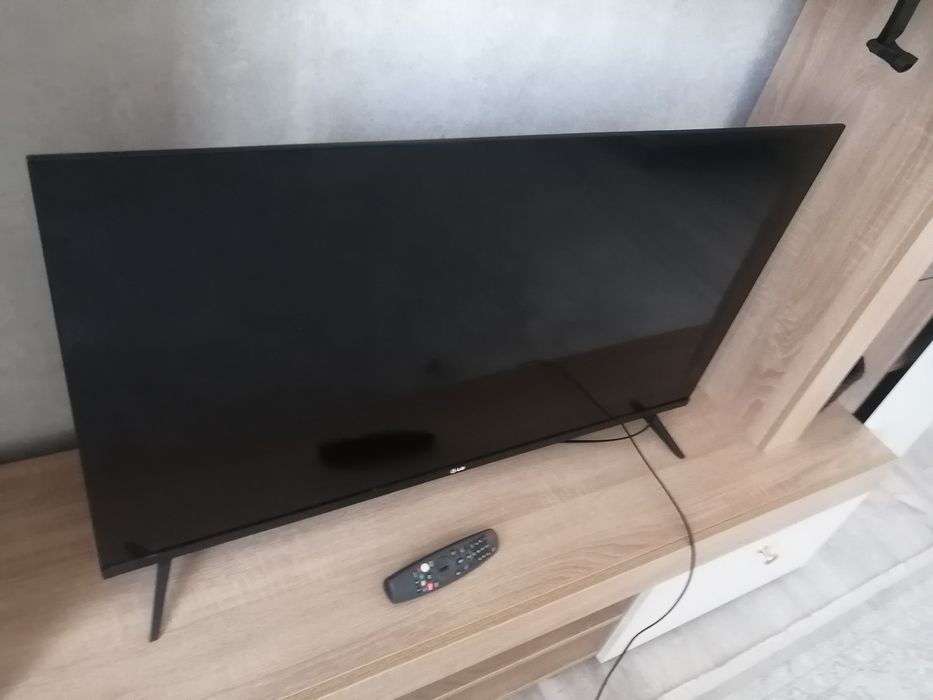 Продам 4К телевизор LG 43" (109 см) Smart TV. В идеале