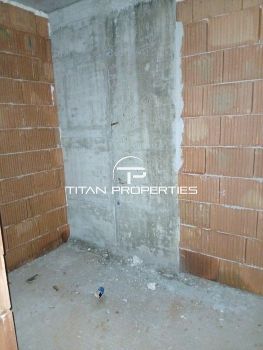 Продава се Двустаен апартамент в Пловдив, Остромила - 74 кв.м за 1230 €/кв.м - Снимка #9