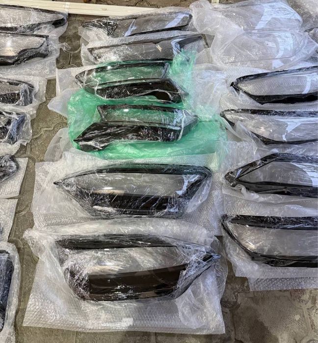 Trailblazer, Li, Byd va boshqalaga fara shisha bor