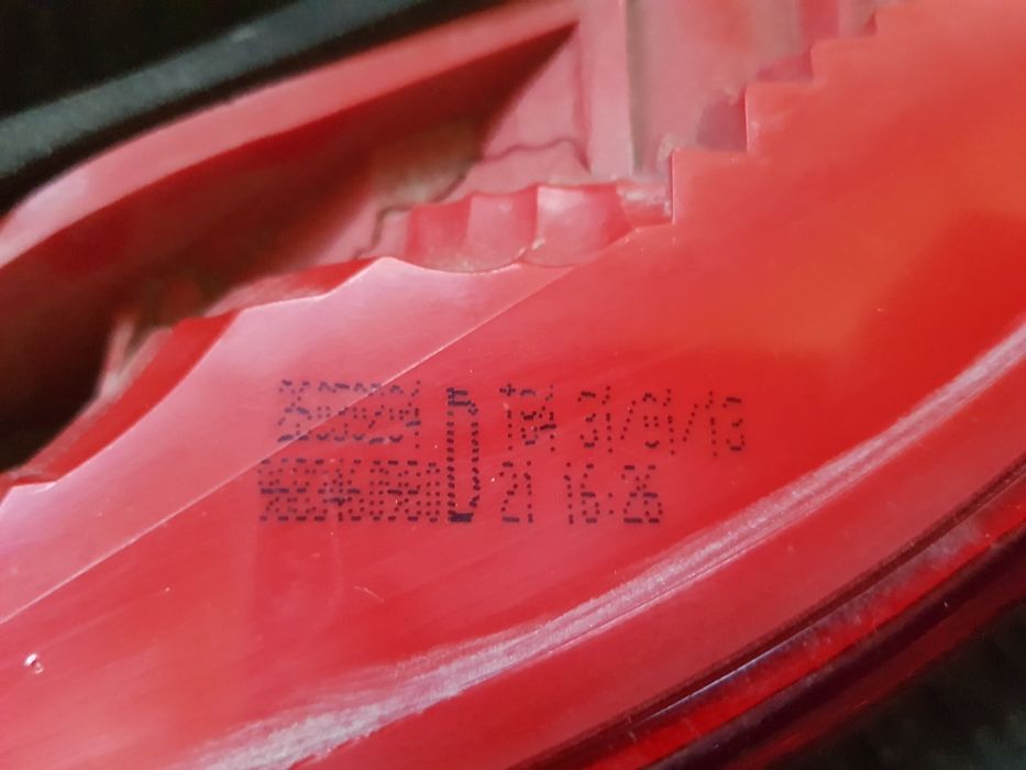 Оригинални ляв и десен вътрешен стоп Peugeot 3008 Пежо 3008