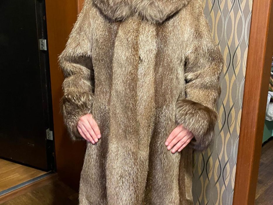 Продается женская шуба
