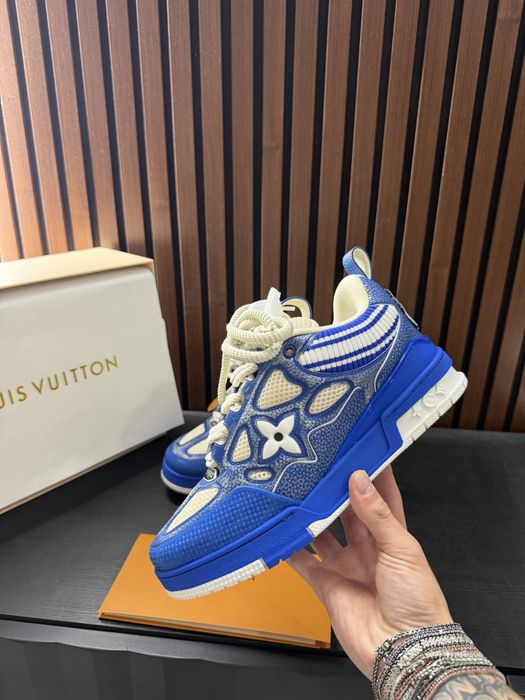 Adidasi Louis Vuitton