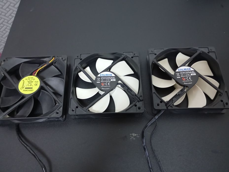Lot 3 ventilatoare carcasă 120 mm