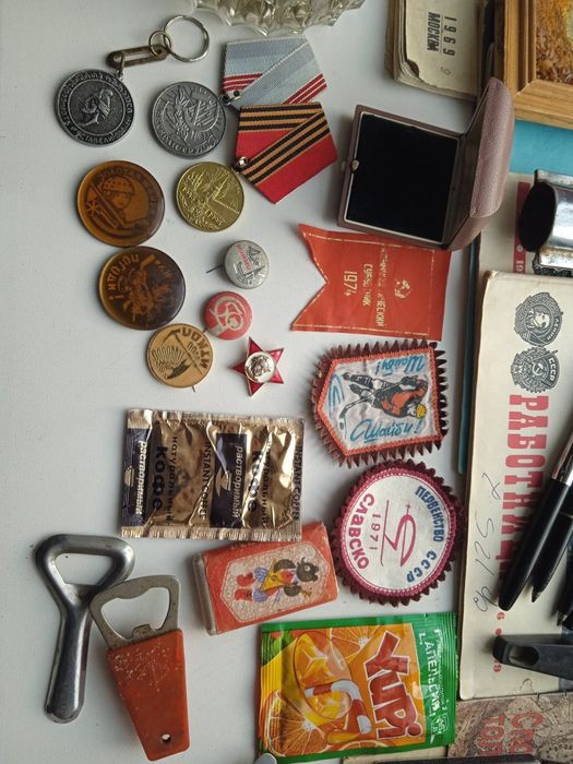 Продам вещи времён СССР.