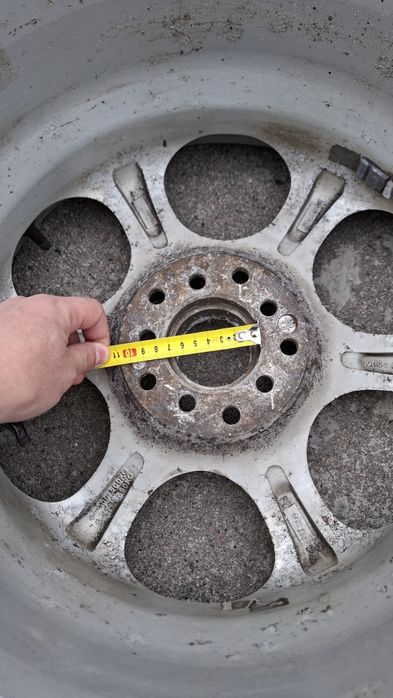 Продам диски с резиной R16