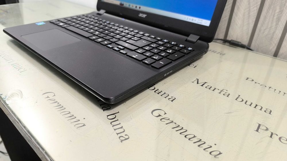 Laptop Intel Celeron N3050 - Acer EX2519 series - N15W4 - functional, instalat