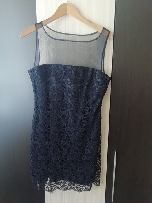 Дамска рокля сатен, дантела, тюл