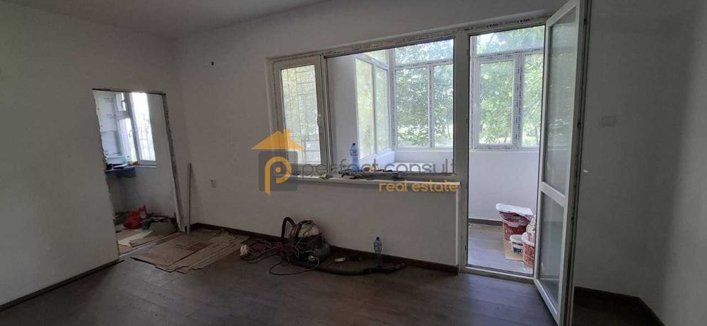 Продава се Едностаен апартамент в Пловдив, Тракия - 36 кв.м за 2014 €/кв.м - Снимка #2