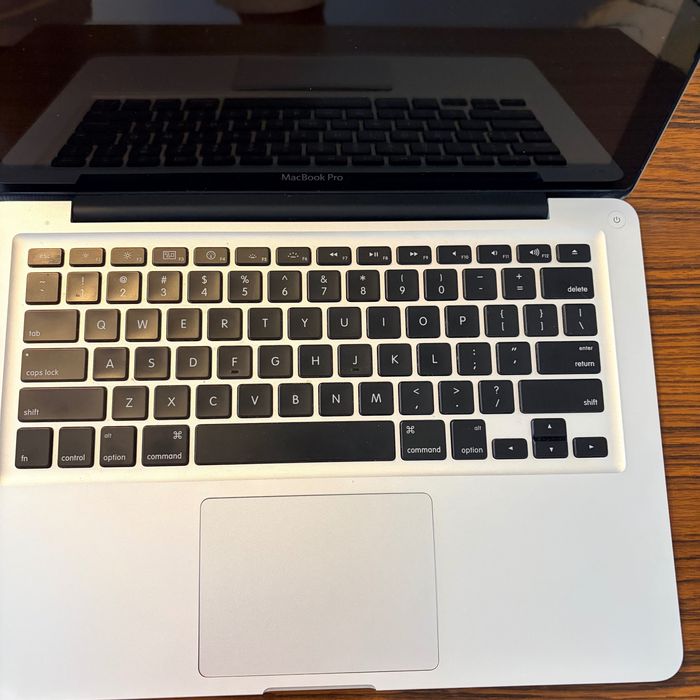 MacBook Pro 2011 използван