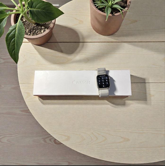 Apple Watch Series 7 GPS 45mm – Cutie originală, stare foarte bună