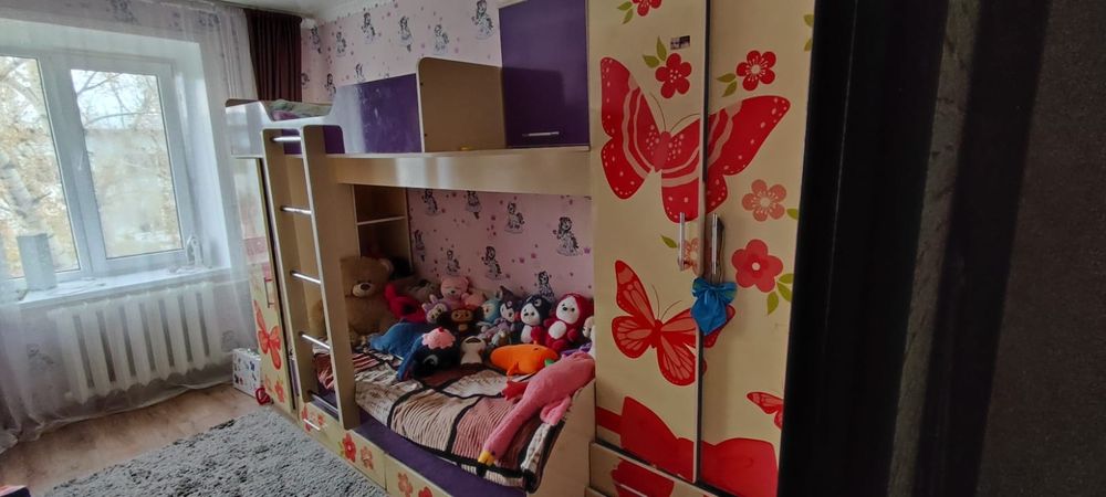 Двухъярусная кровать