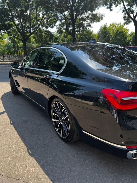 Vand bmw seria 740 D 2017!
