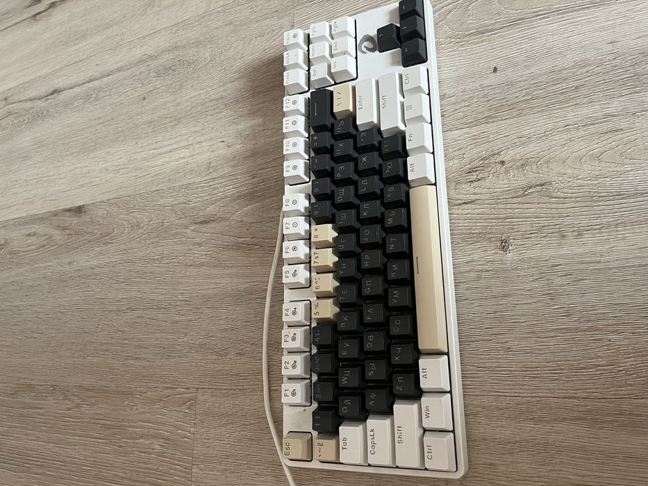 Продам разные клавиатуры