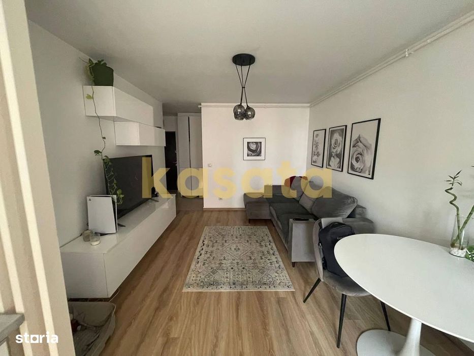 Apartament 2 camere tip studio,  luminos, loc de parcare